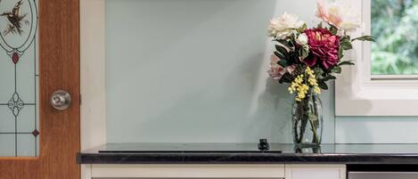 Réfrigérateur, four, plaque de cuisson, lave-vaisselle