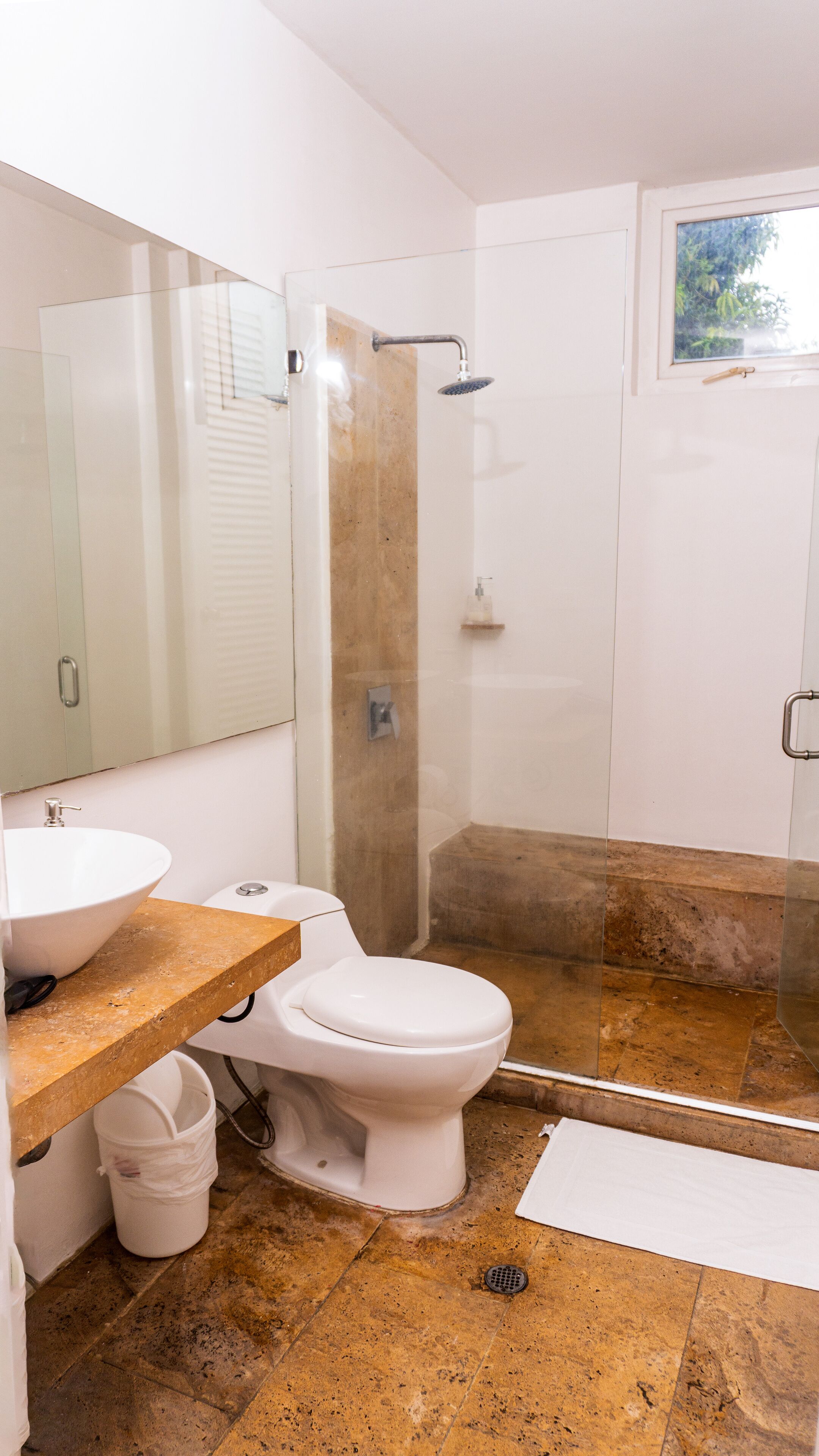 Foto - La Puerta Azul