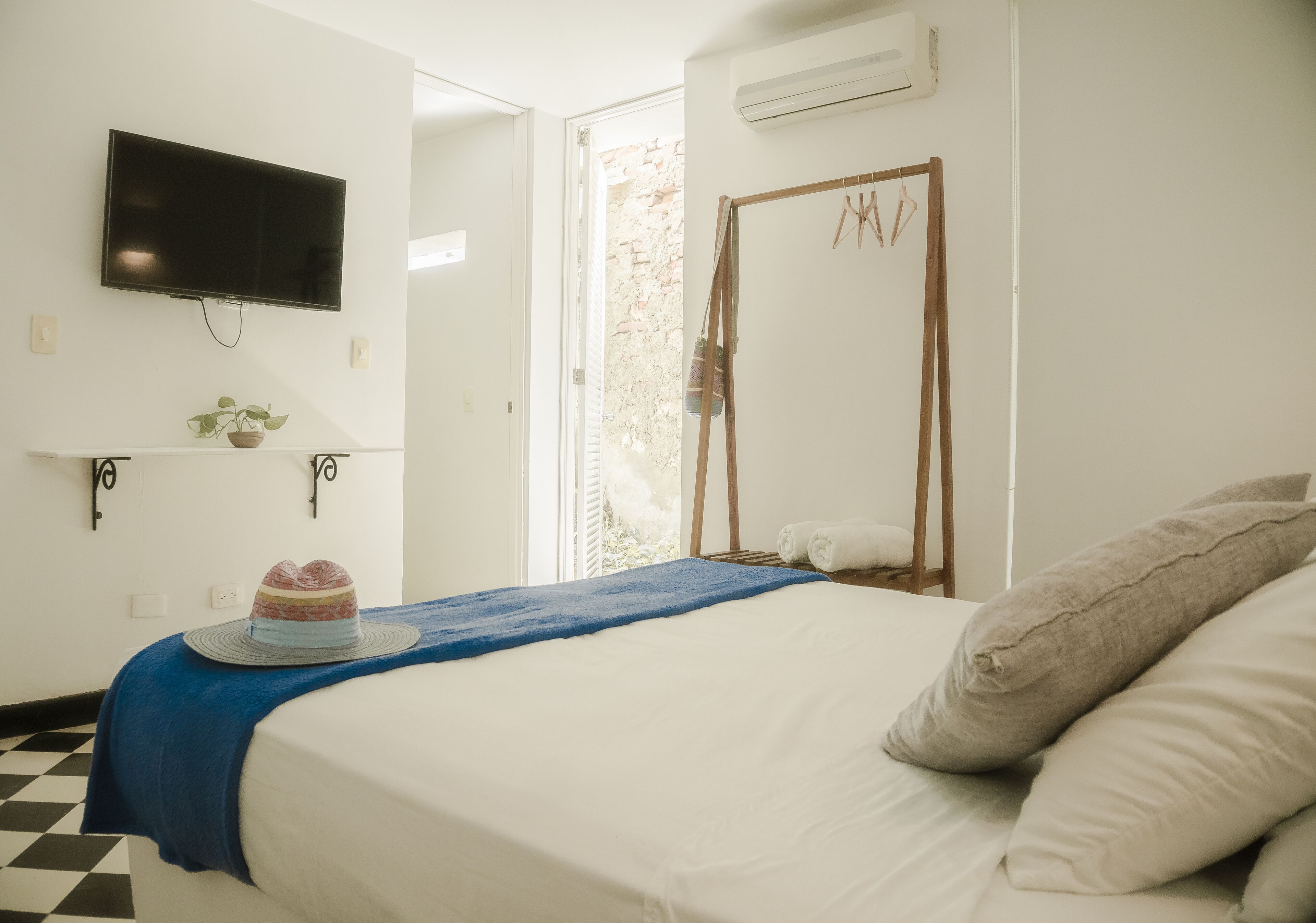 Foto - La Puerta Azul