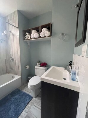 Nicht klassifiziertes Bild, 2 von 24, Schaltfläche