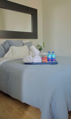 3 chambres, fer et planche à repasser, lit parapluie, Wi-Fi