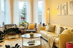 Luokittelematon kuva, 2 kautta 24, painike