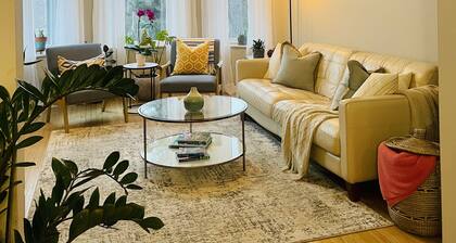 Discover and Experience the Ultimate Stay in Logan Square/ Avondale's Retreat
