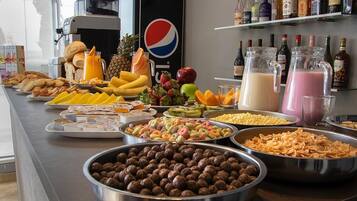 Free daily continental breakfast
