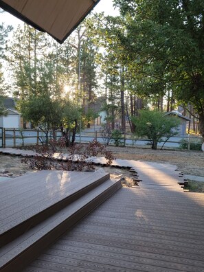 Property grounds - Cozy House in Big Bear Lake (Big Bear Lake)