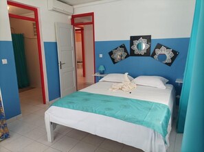 4 Schlafzimmer, Schreibtisch, kostenloses WLAN