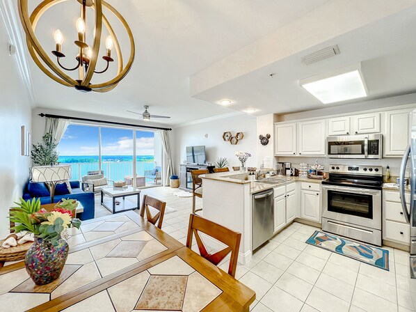 Family apartment unit 1-1109 (13415 Blue Heron Beach Drive,Orlando) | Private kitchen | Espresso maker