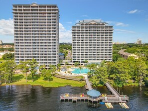 Exterior - Lakefront Resort in Heart of Orlando Attractions - Tu Casa Vacations (Orlando)