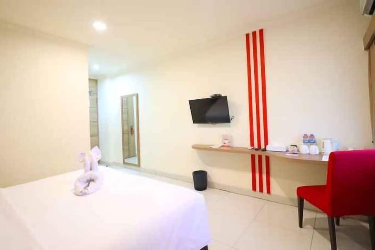 1 bedroom, desk, laptop workspace, free WiFi