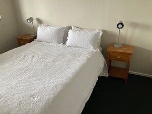 3 bedrooms, WiFi, bed sheets - Wanaka Apartment (Wanaka)