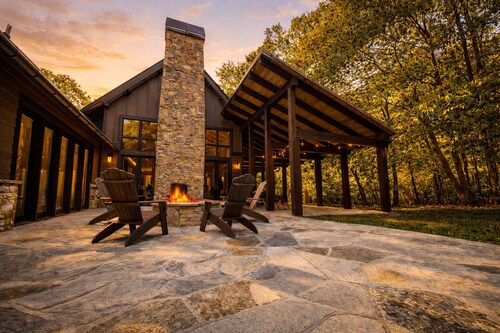 Modern Mountain Creekhouse | Stunning Home with Impeccable Architecture Fireplace, and Fire Pit