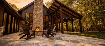 Modern Mountain Creekhouse | Stunning Home with Impeccable Architecture Fireplace, and Fire Pit