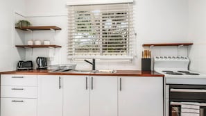 Private kitchen - Beach Shack 7 - Escape to the Coastal Chic Apartment (Crescent Head)