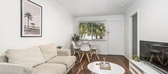 Beach Shack No. 7 - Coastal Chic Apartment Only Minutes to the Beach