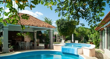 Casa Quinta Mar + Loft, Beautiful Country House with swimming pool in Oaxaca!