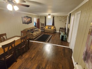 Living area - Grandma's House (Murrells Inlet)