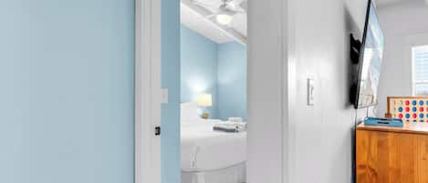 4 bedrooms, Internet, bed sheets