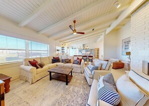 Flat-screen TV - SoulShine - Beach Front, Private Swimming Pool, Pet Friendly! (St. George Island)