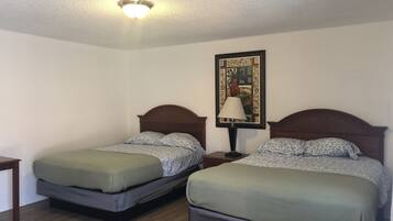 基本雙人房 | 免費無線上網、床單