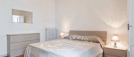 Fer et planche Ă repasser, Wi-Fi gratuit, draps fournis