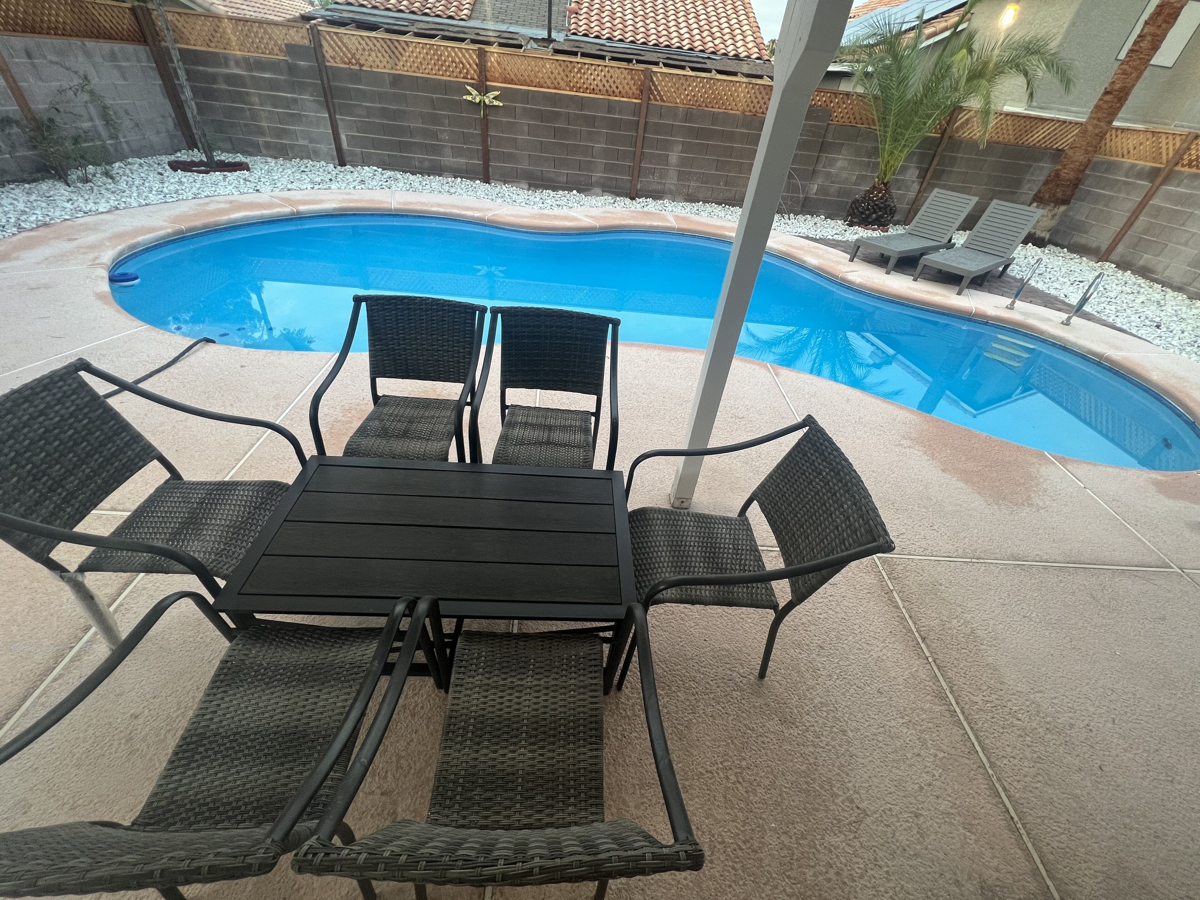 Mediterranean house with Large not heated Pool & Patio 10 min from the strip