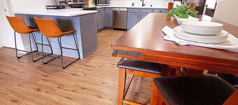 Beautiful Casita, Pet Friendly, Full RV Hookups & Boat Parking