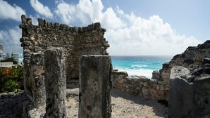 Ancient stone ruins with a view of the ocean. - 2 Bedroom - Westin Lagunamar Ocean Resort - Full Resort Access (Cancún)