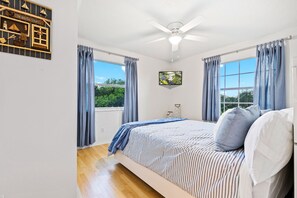 3 chambres, fer et planche à repasser, lit parapluie, Wi-Fi gratuit