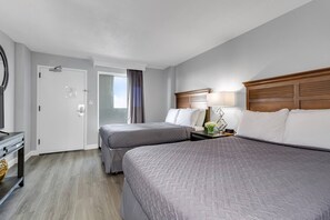 1 bedroom, iron/ironing board, WiFi (free), bed sheets - Impressive Oceanfront Suite on the 11th Floor (Myrtle Beach)