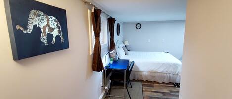 1 bedroom, desk, iron/ironing board, free WiFi