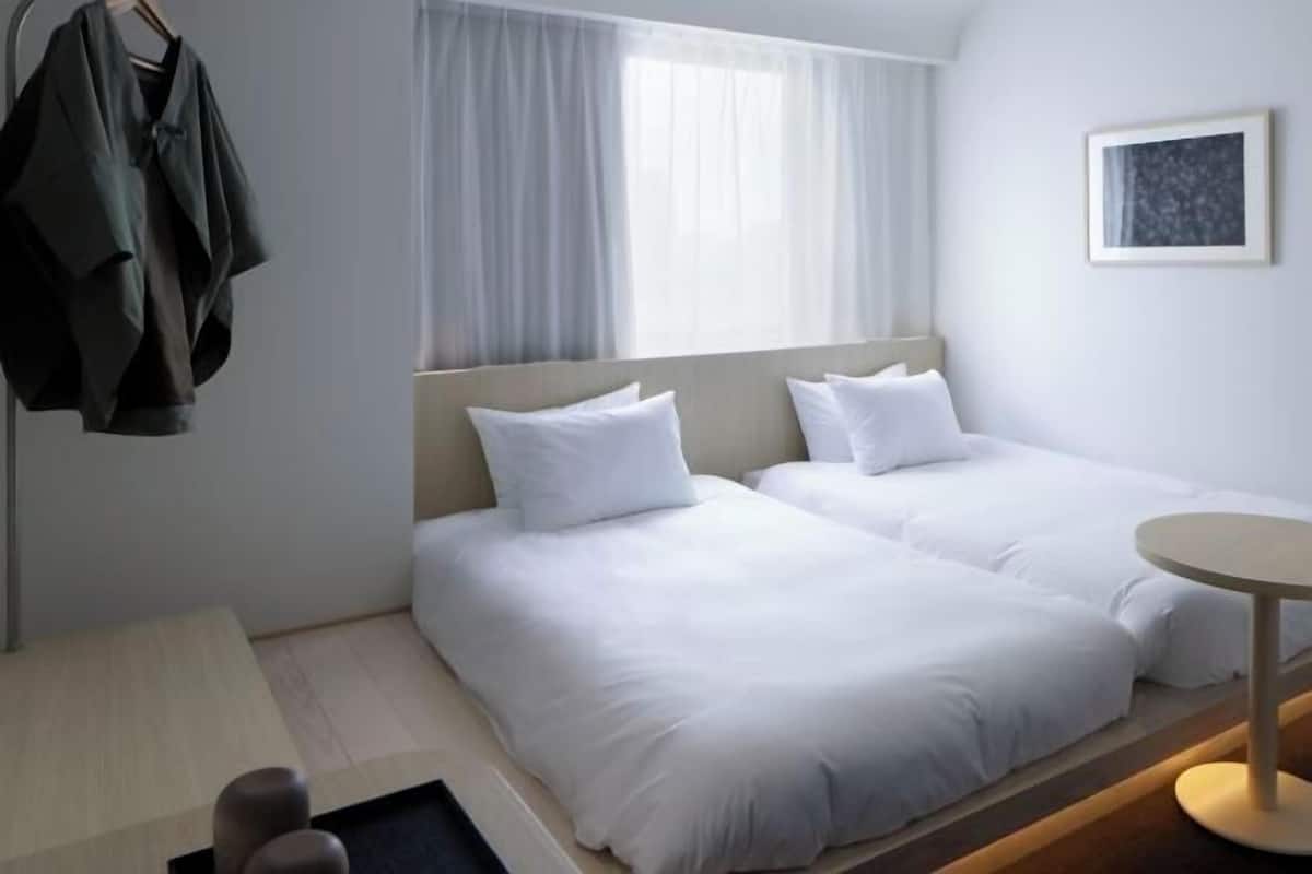 1 bedroom, in-room safe, iron/ironing board, free WiFi
