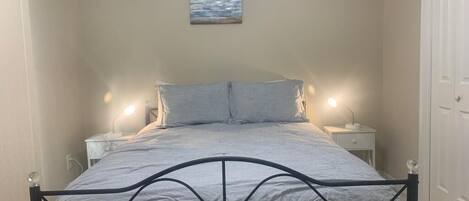 3 chambres, fer et planche à repasser, Wi-Fi gratuit, draps fournis