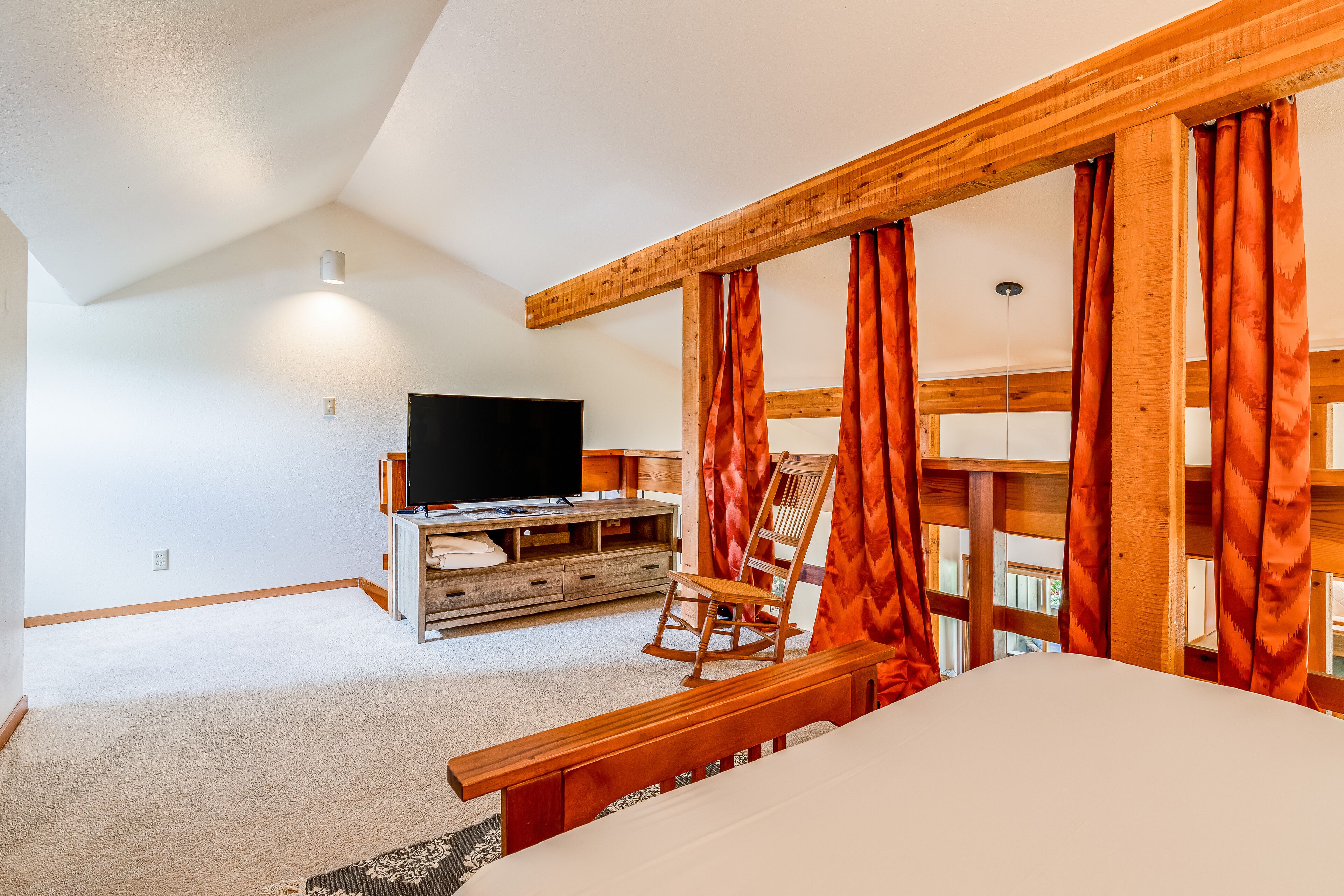 1 bedroom, iron/ironing board, internet, bed sheets