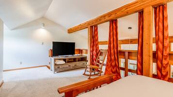 1 bedroom, iron/ironing board, internet, bed sheets