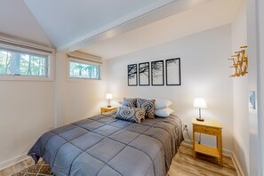 1 chambre, fer et planche à repasser, accès Internet, draps fournis