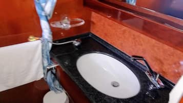 Regadera y bidet
