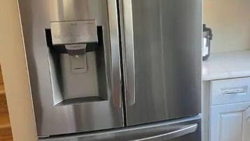 Dishwasher, dining tables