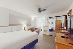 Iron/ironing board, internet, bed sheets - Main Street room - pool & hot tub, walk to lifts, dog-friendly, 3rd floor (Aspen)