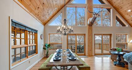 Enchanting mountainside home with 2 decks and forested views Hot Tub