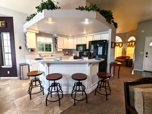 Fridge, microwave, oven, stovetop - Vibrant & Inviting 3 BR Home near The Village! (Boise)