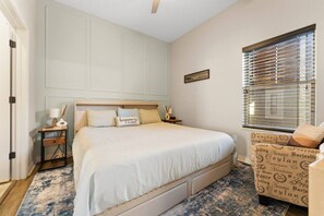 2 dormitoris, escriptori i planxa i posts de planxar 