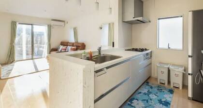 Quiet new house with free parking