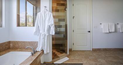 LA Dream Gem! Beautiful home with Spa and EV charger for Tesla