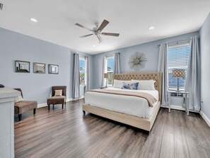 6 soverom, strykejern/-brett, wi-fi (inkludert) og sengetøy