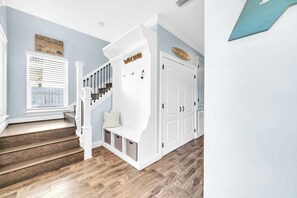 Interior - Crystal Waves | Free Beach Chairs | Bikes and Golf Cart Included! | 1 Block to the Beach! (Destin)