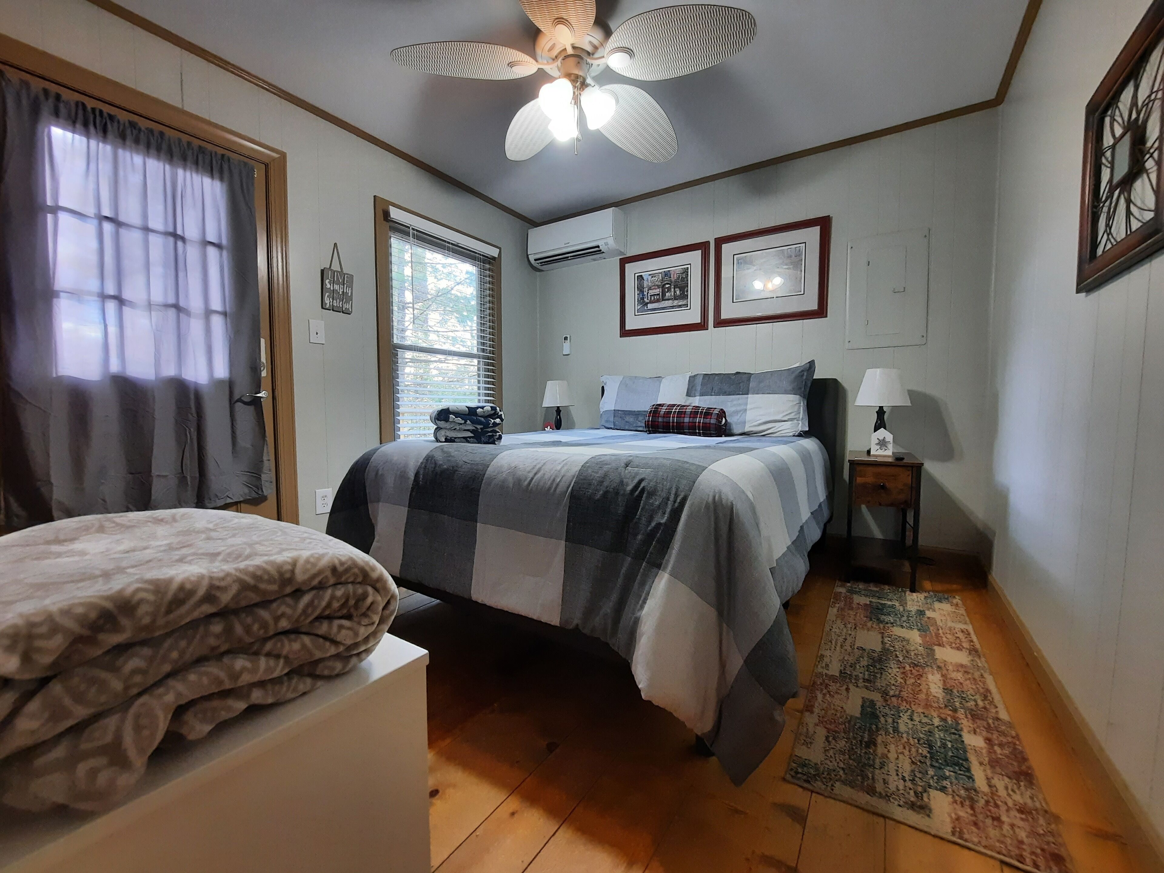 2 sovrum, strykjärn/strykbräda, gratis wi-fi och sängkläder