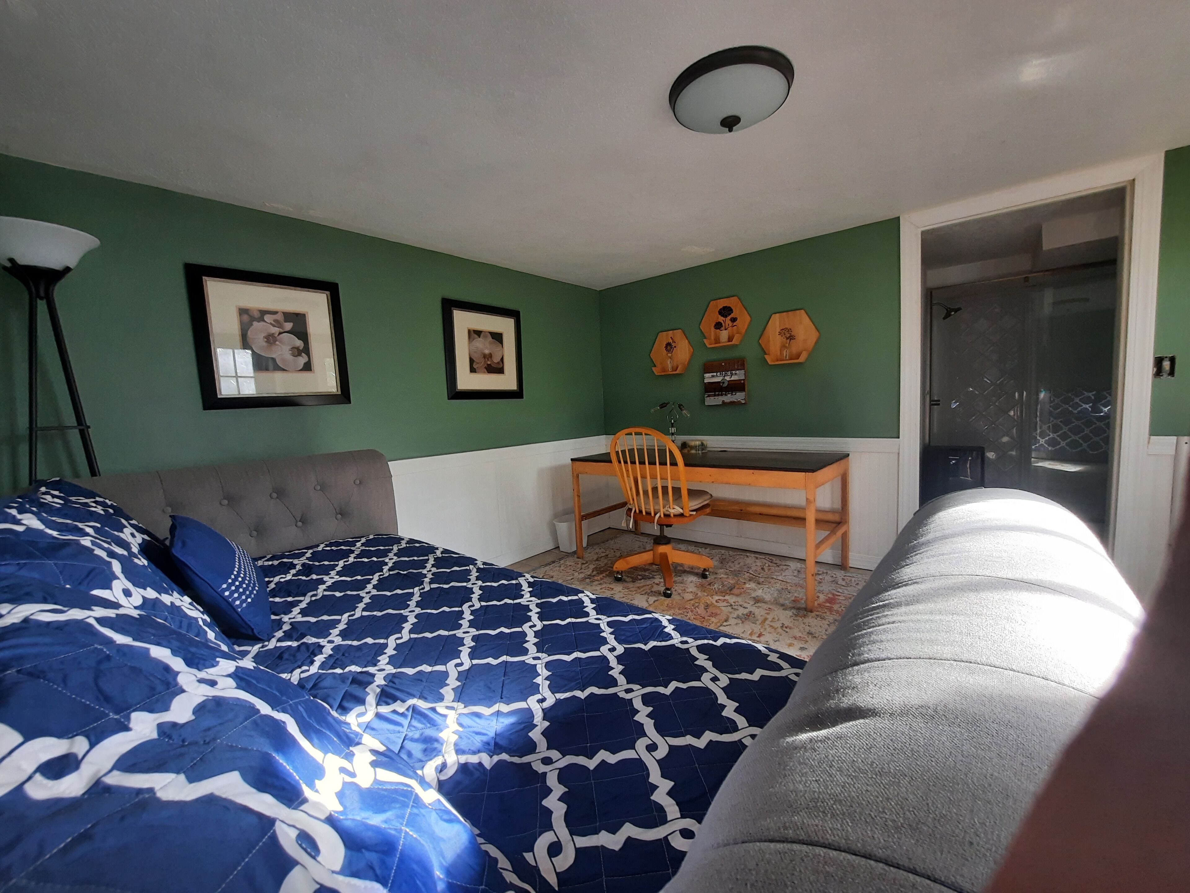 2 chambres, fer et planche à repasser, Wi-Fi gratuit, draps fournis