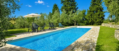 Standard House, 6 Bedrooms, Fireplace, Mountainside (Podere Apostoli) | Pool