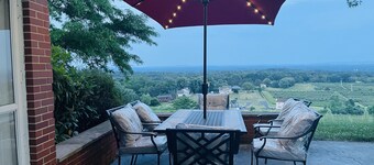 The Scenic Mansion With Breathtaking View