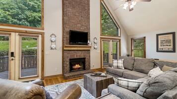 Télévision, cheminée